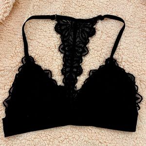 VS PINK BRALETTE in Black